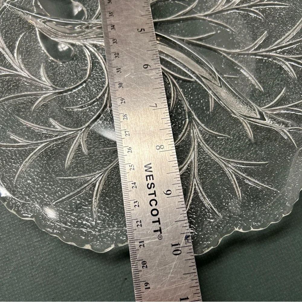 Indiana Glass Pebble Leaf Clear Frosted Divided‎ 10” Relish dish entertaining
